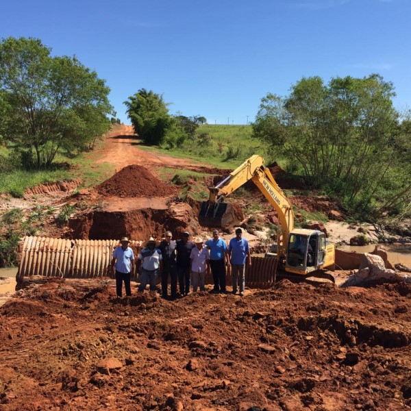 Reconstrução da Ponte Ribeiro do Vale